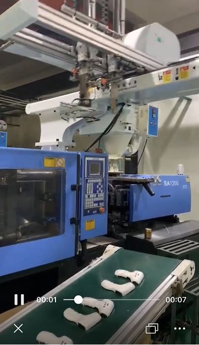 Plastic injection molding factory in China-Deep Mould Co.,LTD 2